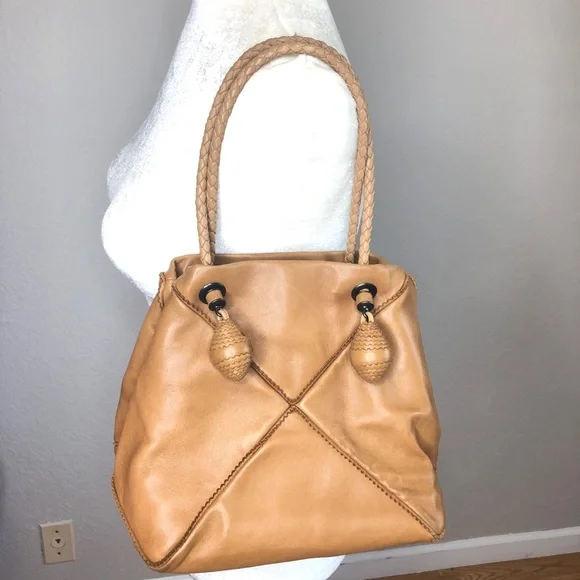 Bottega Veneta vintage authentic leather bag - Picture 16 of 16